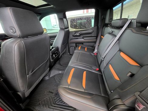 Used 2023 GMC Sierra 1500 AT4 w/ Technology Package AWD/4WD image 85