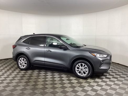 Used 2023 Ford Escape Active w/ Tech Pack #1 image 1