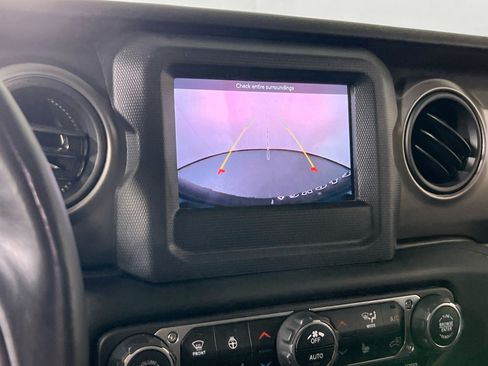 Used 2021 Jeep Wrangler Unlimited Sport AWD/4WD image 13