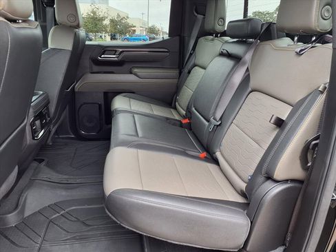 Used 2024 Chevrolet Silverado 1500 ZR2 image 26