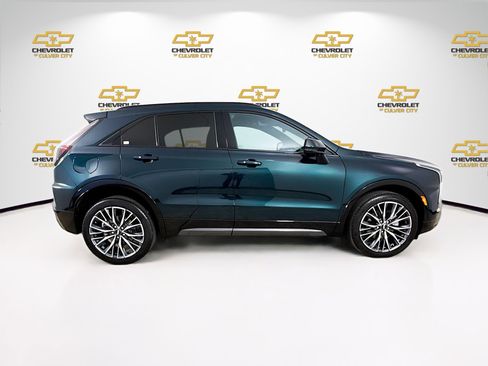 Used 2024 Cadillac XT4 Sport AWD/4WD image 9
