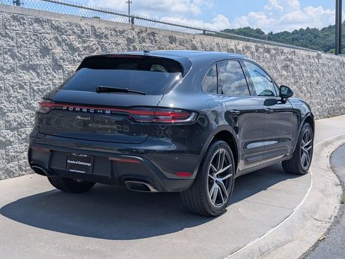 Certified 2026 Porsche Macan AWD/4WD image 7