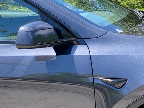 Used 2026 Tesla Model Y Long Range image 12