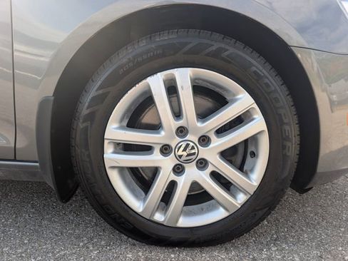Used 2014 Volkswagen Jetta TDI FWD image 25