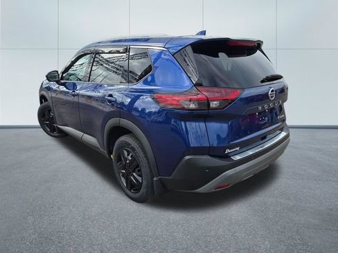 Used 2021 Nissan Rogue SV AWD/4WD image 5