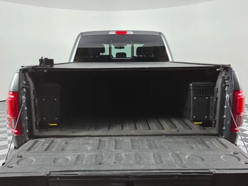 Used 2016 Ford F150 Platinum w/ Equipment Group 701A Luxury AWD/4WD image 8