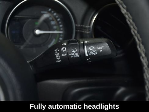 Used 2023 Jeep Wrangler Unlimited Sahara w/ Cold Weather Group AWD/4WD image 18
