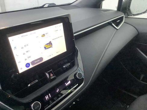 Used 2023 Toyota Corolla SE FWD image 17