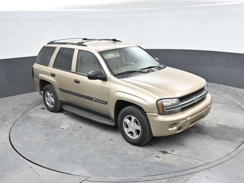 Used 2004 Chevrolet TrailBlazer LS w/ LS Preferred Equipment Group AWD/4WD image 18