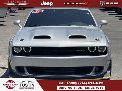 Used 2019 Dodge Challenger SRT Hellcat Redeye RWD image 2