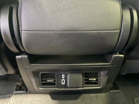 Used 2025 GMC Sierra 1500 SLT image 35