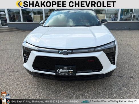 Used 2025 Chevrolet Blazer EV RS AWD/4WD image 2