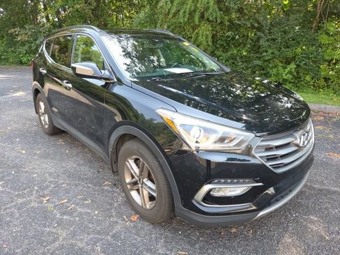 Used 2017 Hyundai Santa Fe Sport w/ 2.4L Tech Package 04 FWD image 3