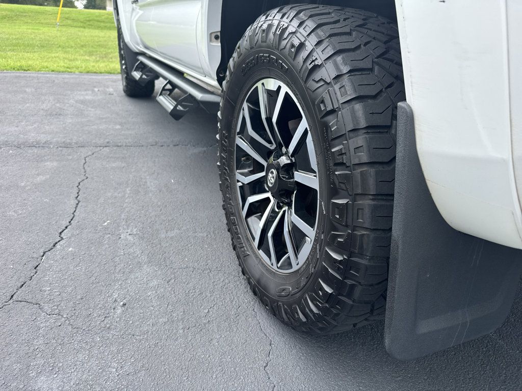 Used 2023 Toyota Tacoma TRD Sport w/ TRD Premium Sport Package AWD/4WD image 10