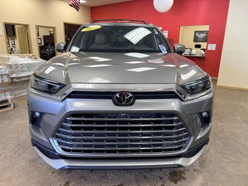 Used 2026 Toyota Grand Highlander AWD Hybrid image 5