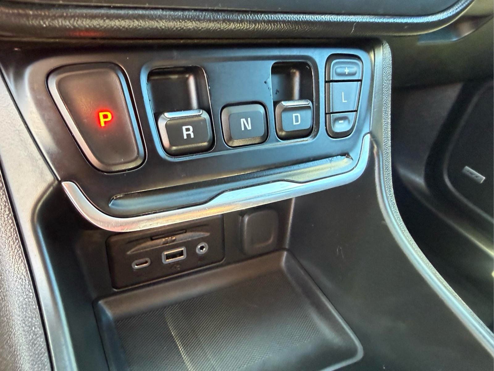 Used 2018 GMC Terrain SLT w/ Preferred Package AWD/4WD image 25