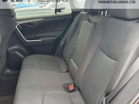 Used 2021 Toyota RAV4 LE image 14