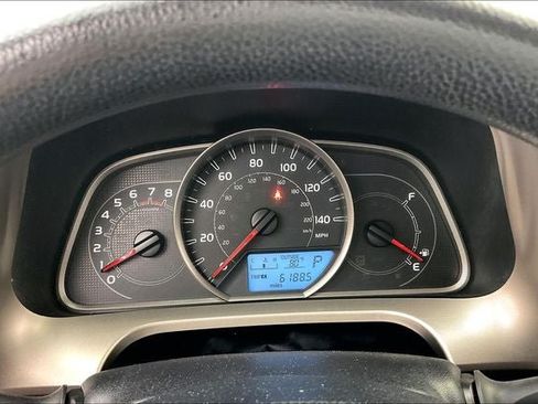 Used 2015 Toyota RAV4 LE AWD/4WD image 24