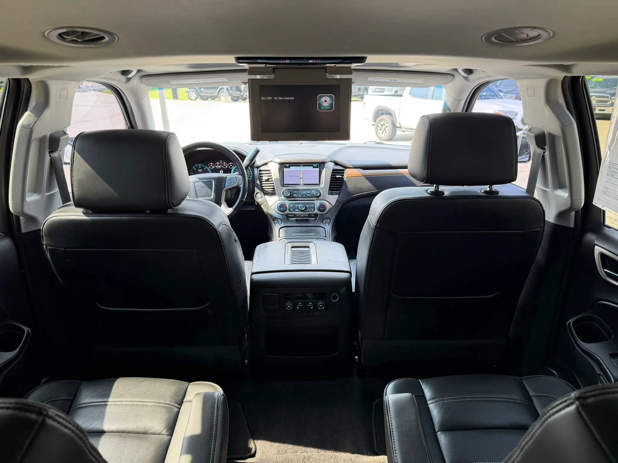 Used 2019 GMC Yukon Denali w/ Denali Ultimate Package AWD/4WD image 38