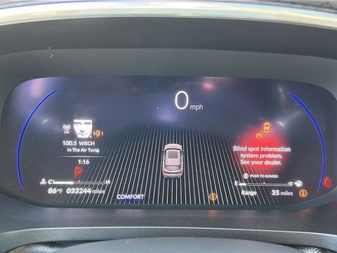 Certified 2025 Acura MDX SH-AWD image 15