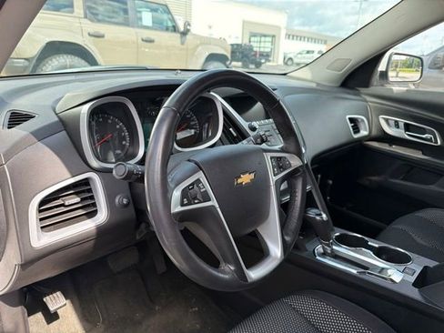 Used 2017 Chevrolet Equinox LT w/ Convenience Package FWD image 14