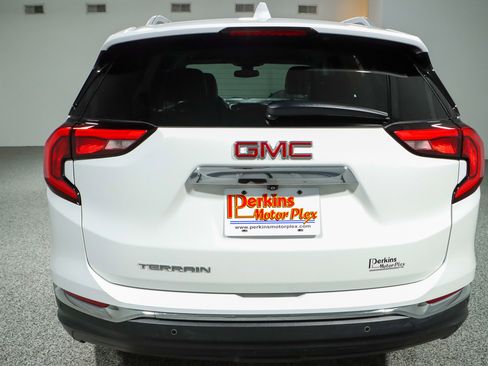 Used 2019 GMC Terrain SLT w/ Preferred Package image 8
