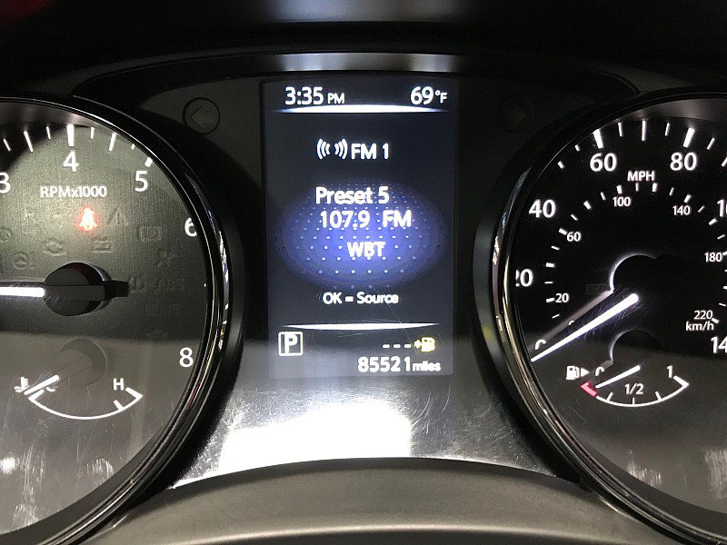 Used 2017 Nissan Rogue SV FWD image 23