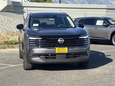 New 2026 Nissan Kicks SV w/ SV Premium Package image 6