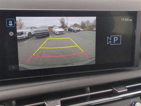 Certified 2025 Hyundai Tucson SE image 20