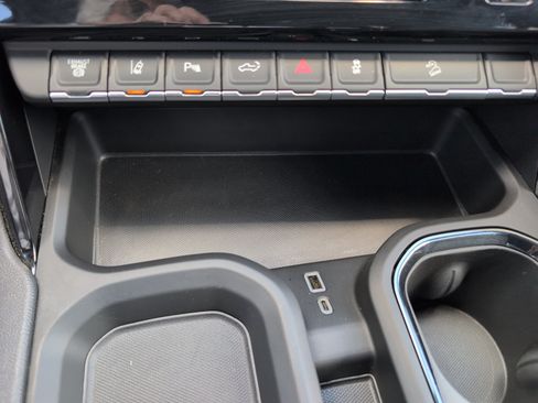 Used 2025 GMC Sierra 2500 AT4 w/ AT4 Premium Plus Package AWD/4WD image 28
