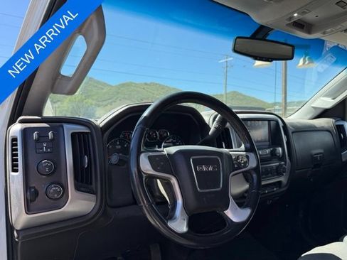 Used 2018 GMC Sierra 2500 SLE AWD/4WD image 11