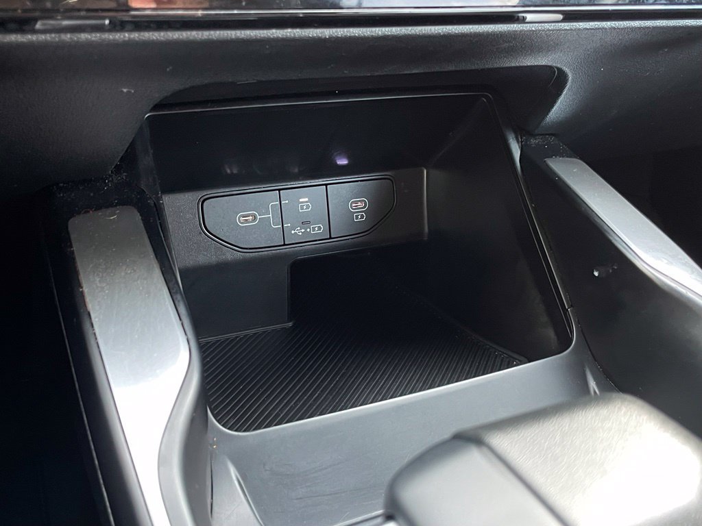 Used 2024 Kia Sorento LX FWD image 20
