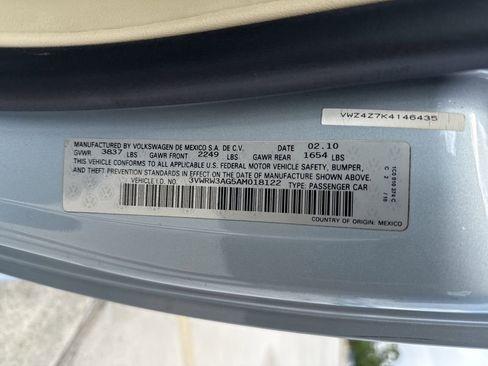 Used 2010 Volkswagen Beetle Coupe image 23