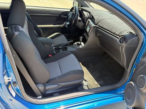Used 2016 Scion tC FWD image 9