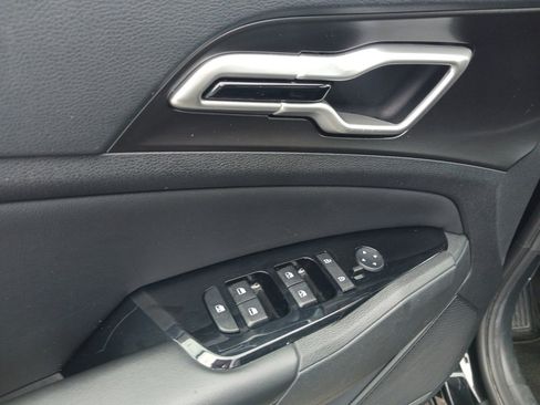 Used 2024 Kia Sportage EX image 8