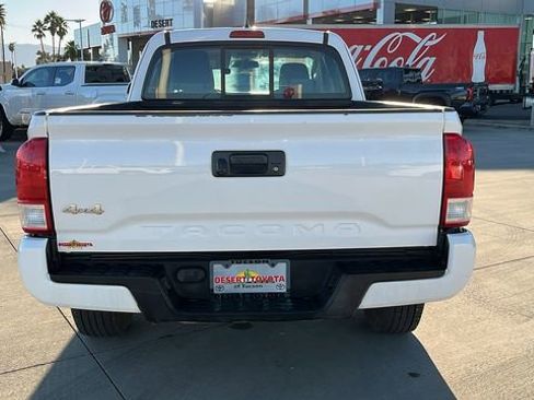 Used 2016 Toyota Tacoma SR w/ SR Convenience Package image 18