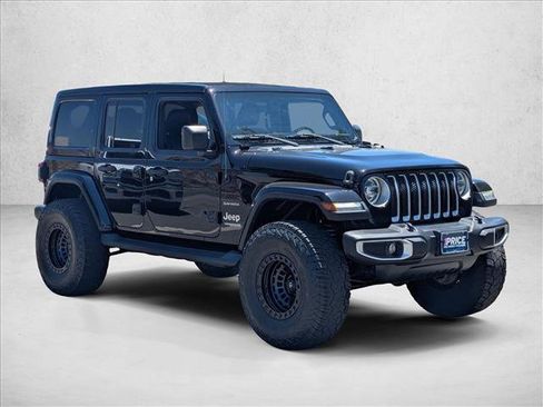 Used 2020 Jeep Wrangler Unlimited Sahara AWD/4WD image 3