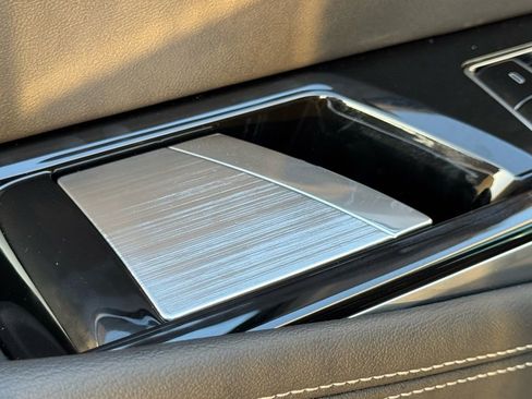 New 2026 Cadillac Escalade ESV Sport w/ LPO, ONYX Package image 18