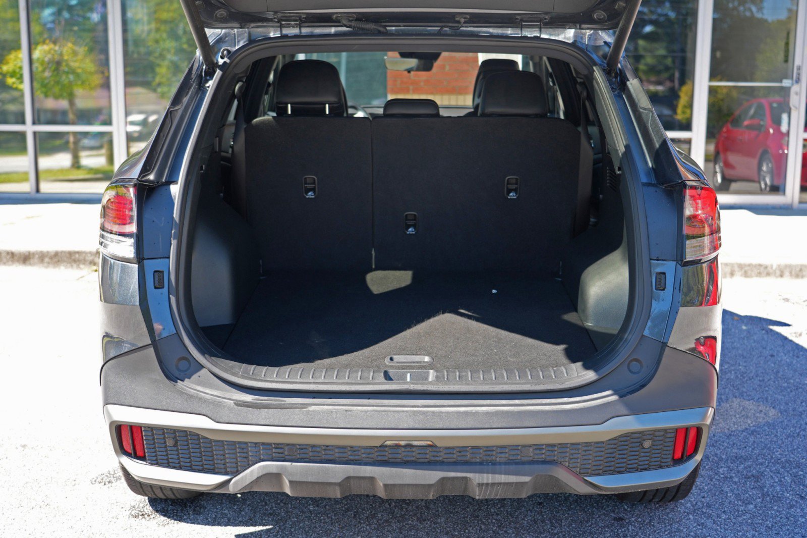 Used 2023 Kia Sportage X-Line w/ X-Line Premium Package AWD/4WD image 9