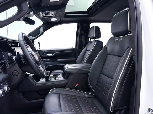 Used 2025 GMC Sierra 1500 Pro w/ Pro Value Package image 22