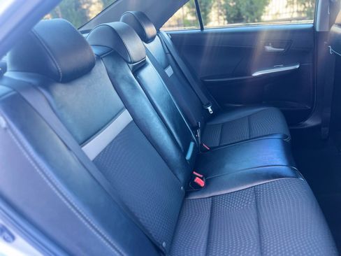 Used 2014 Toyota Camry SE FWD image 17