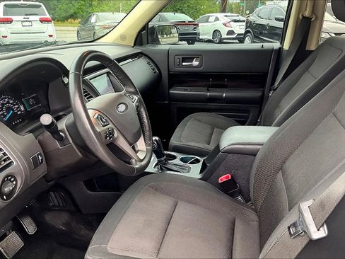 Used 2018 Ford Flex SEL FWD image 6