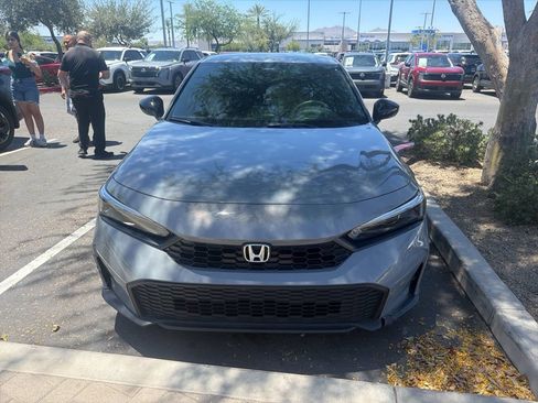 Used 2025 Honda Civic Sport image 2