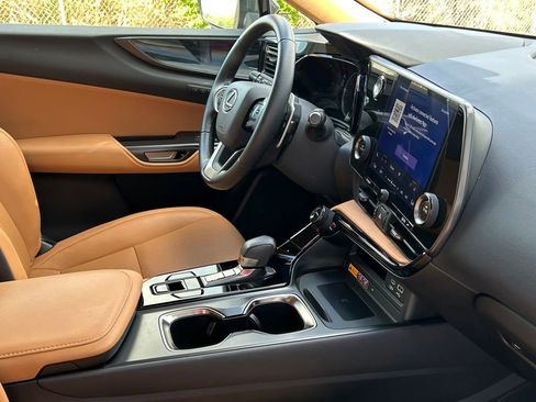 Used 2022 Lexus NX 250 FWD w/ Premium Package image 33