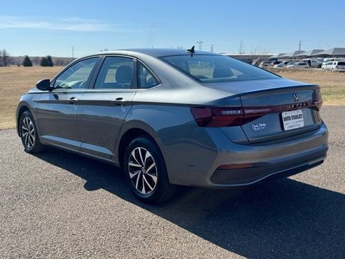 Used 2025 Volkswagen Jetta S image 4