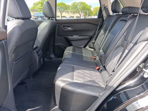 Used 2021 Nissan Rogue Platinum AWD/4WD image 24