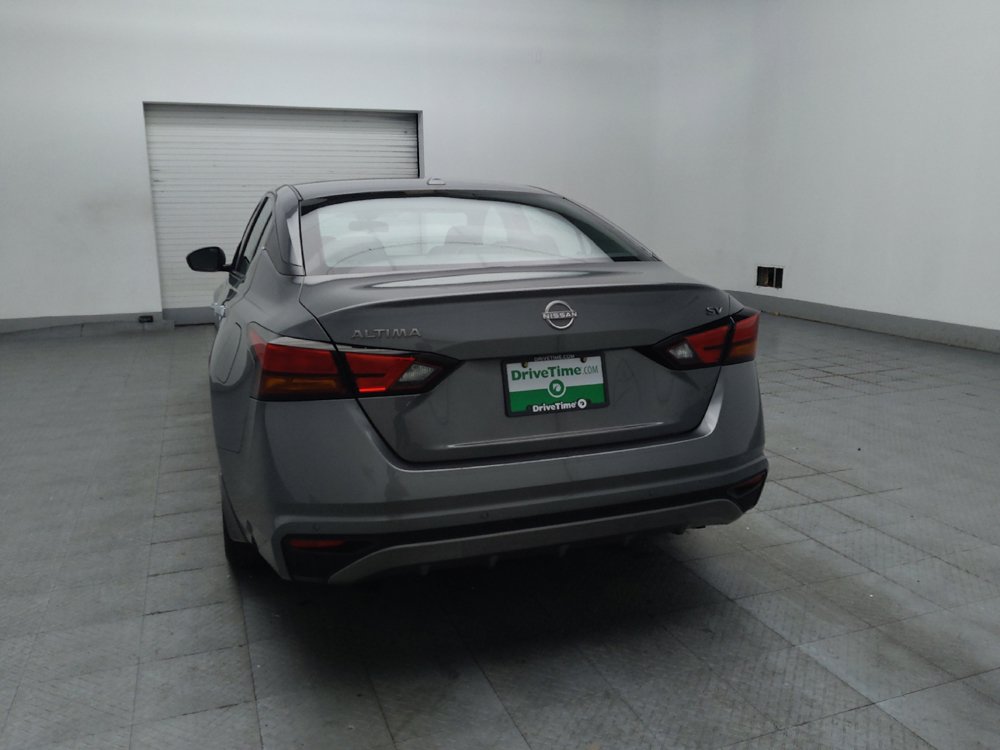 Used 2024 Nissan Altima 2.5 SV FWD image 6