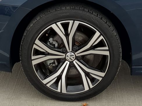 Used 2022 Volkswagen Passat 2.0T SE image 11