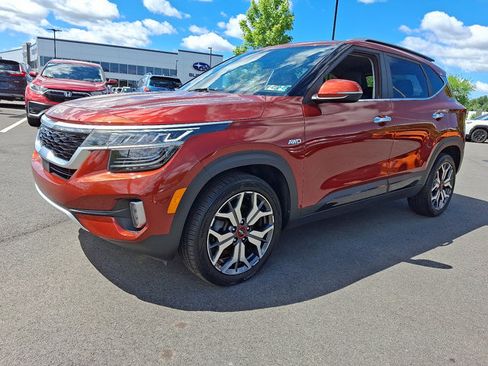 Used 2022 Kia Seltos SX AWD/4WD image 3