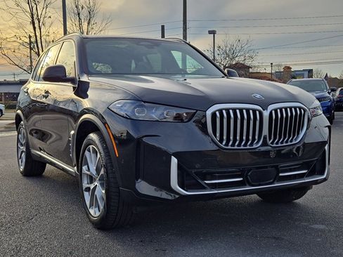 Used 2026 BMW X5 sDrive40i w/ Premium Package image 4